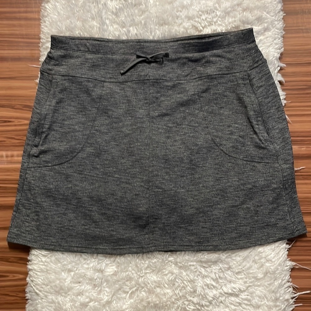 KUHL Nylon Blend Skort Size Large